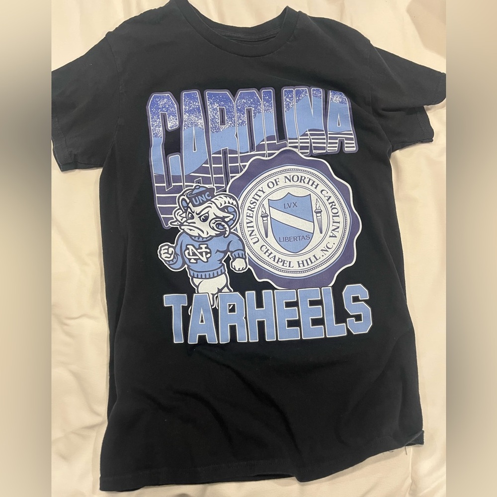 UNC tee shirt never worn black size small